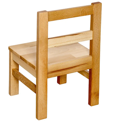 Ansicht schräg hinten von Kinderstuhl aus massivem Buchenholz in Natur, stabiler Holzstuhl für Kinder mit zeitlosem Design